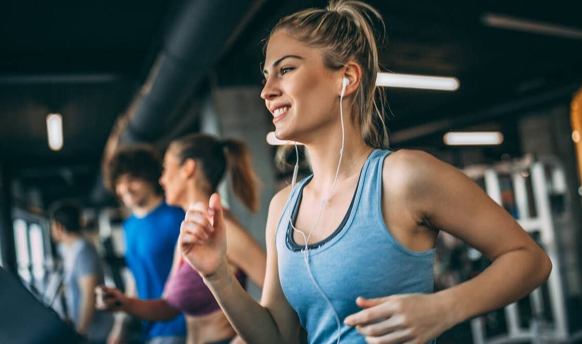 41-year-old gym chain closes locations and won’t let members quit